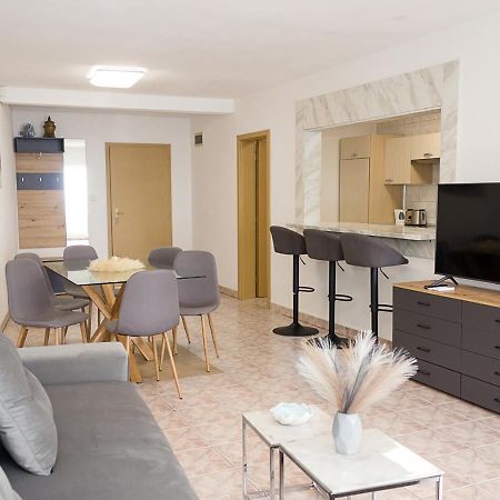 Апартаменты Two Identical Designer 2Bd Flats With Sea View In Balchik By Flat Mаnager Экстерьер фото
